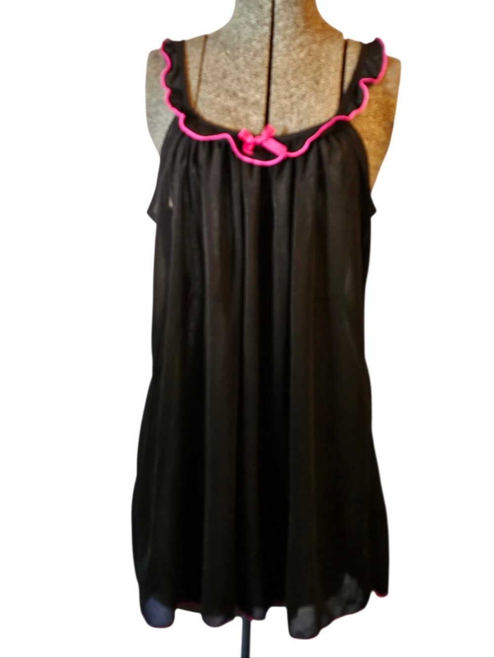 smart & sexy, Intimates, Black with Pink Trim and Bow